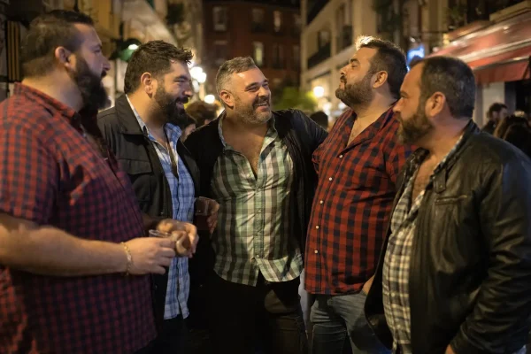 Capitancapo en capitancapo Masculinidad bear y estética bear en una escena urbana de chueca